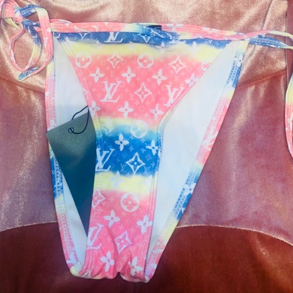 Bikini Set - Picture 3 of 3